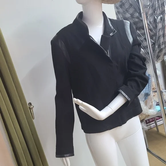 Dalia Collection Zip Jacket - Picture 12 of 13